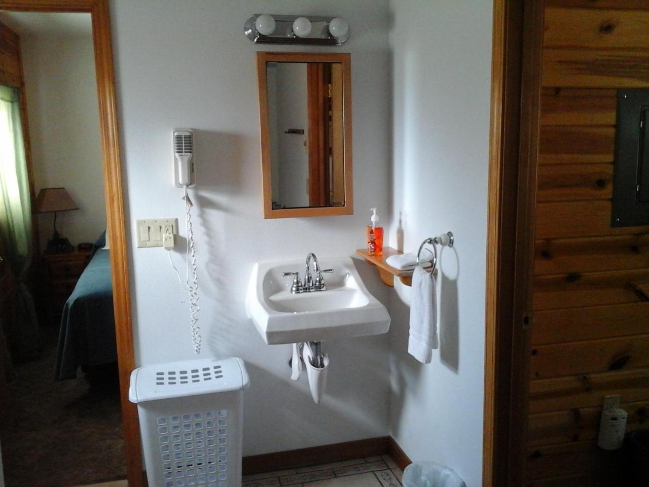River Bend Motel Llc Spray Luaran gambar