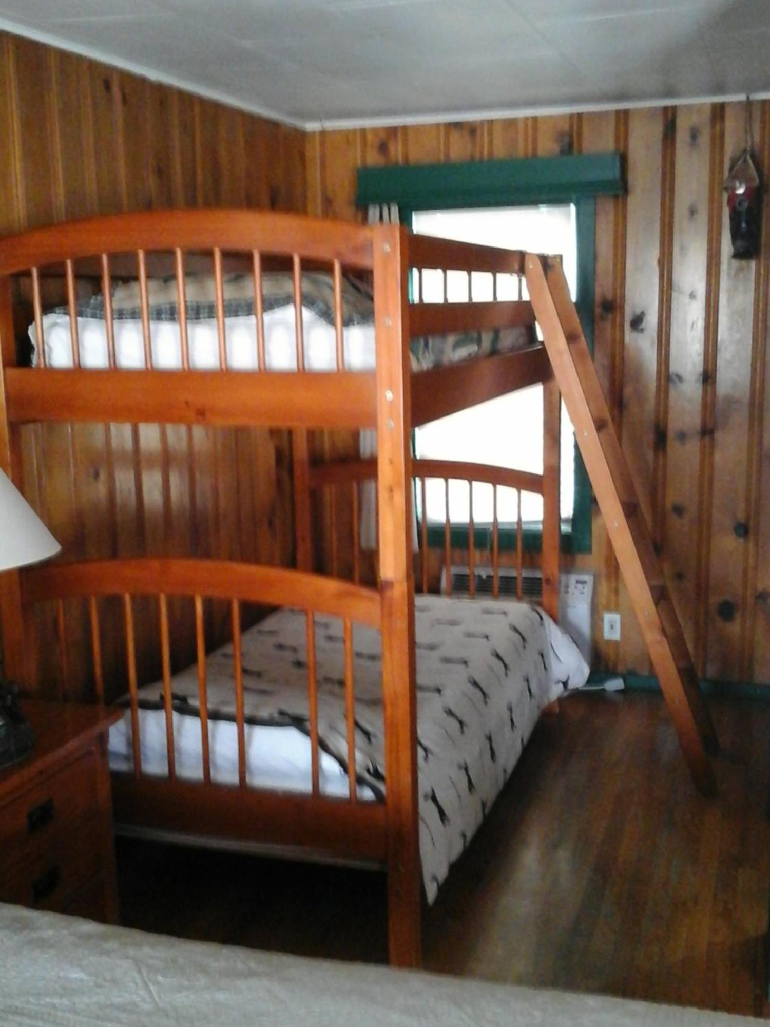 River Bend Motel Llc Spray Luaran gambar